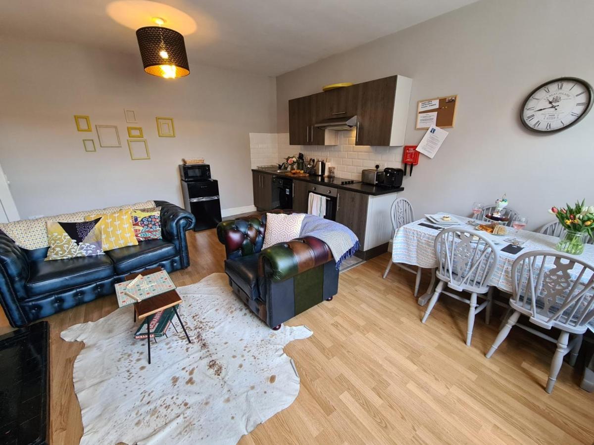 Coopers, Ground Floor Apartment With 2 Bedrooms And 2 Bathrooms Within A Georgian Listed Building Burton-upon-Trent Eksteriør billede