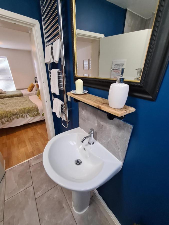 Coopers, Ground Floor Apartment With 2 Bedrooms And 2 Bathrooms Within A Georgian Listed Building Burton-upon-Trent Eksteriør billede
